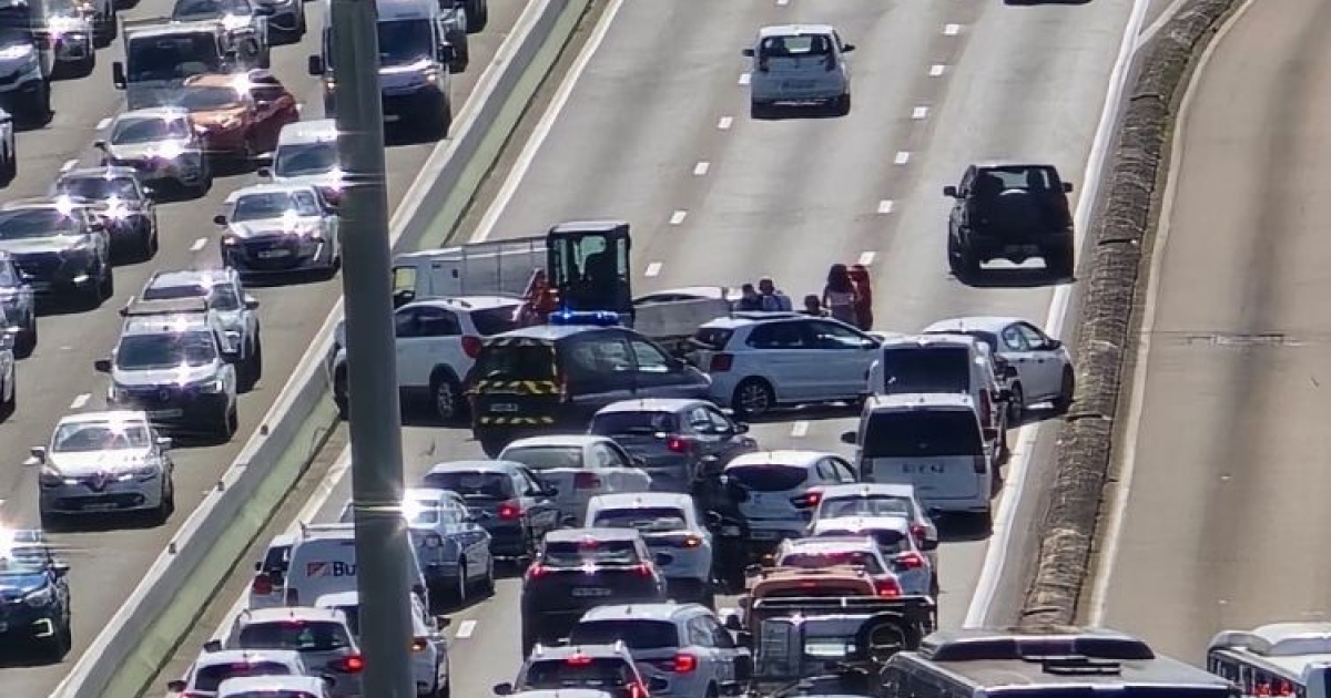     Circulation : un motard blessé à la tête à Ducos et un accident sur l'autoroute en direction du Lamentin

