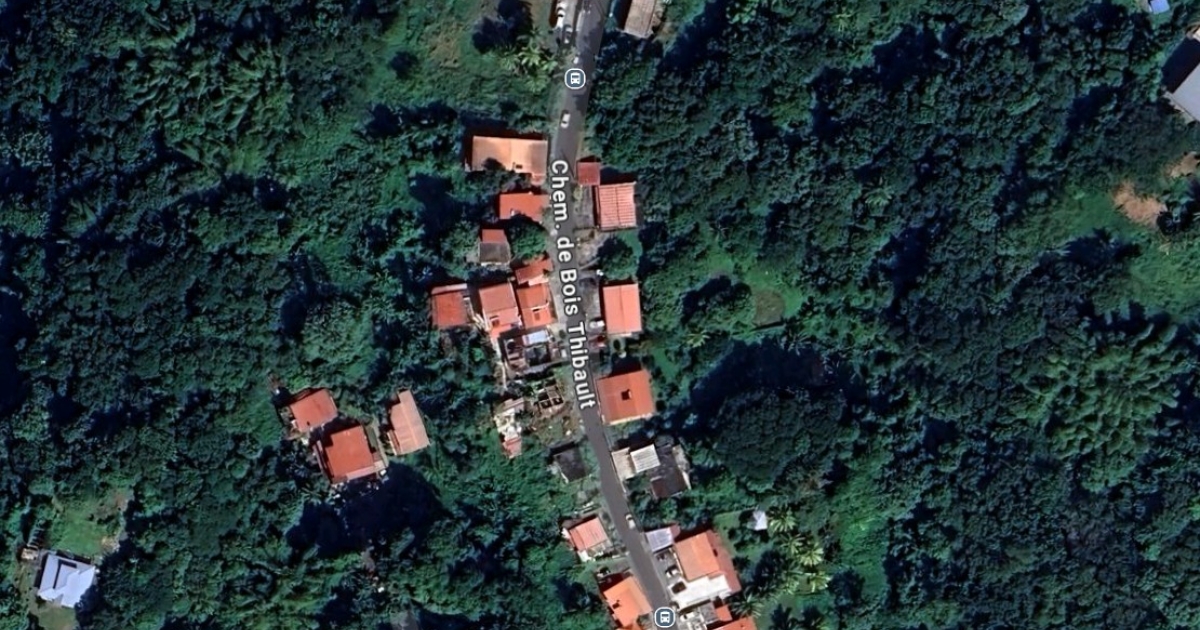     Opération judiciaire à Bois-Thibault à Fort-de-France : des gardes à vue et une arme à feu saisie

