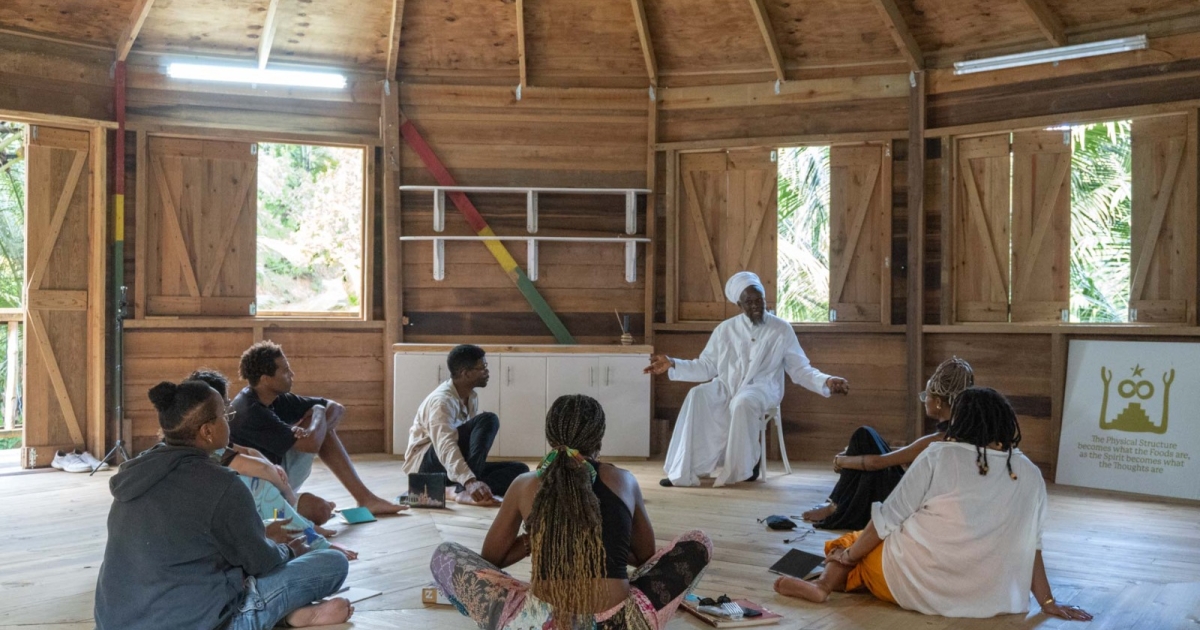     Des artistes de Martinique, Dominique et Sainte-Lucie repensent le patrimoine immatériel caribéen

