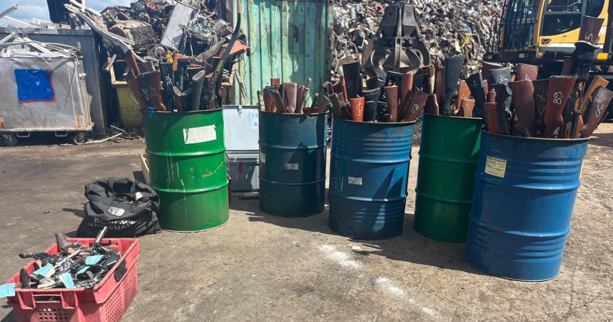     Saisies ou déposées, plus de 1 100 armes détruites en Martinique

