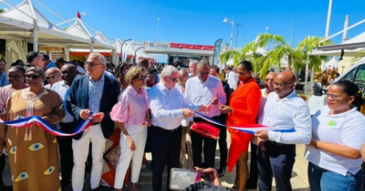     Plus de 100 exposants réunis pour le Grand boulevard artisanal et agricole à Basse-Terre

