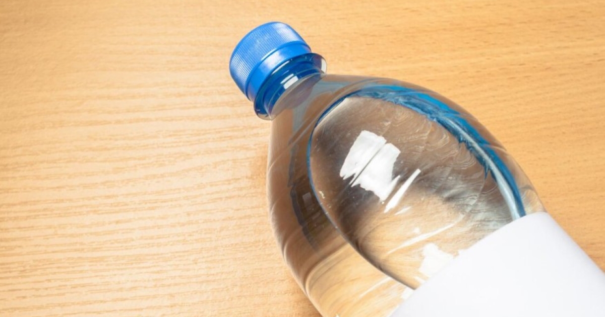     Il tente de lancer 30 bouteilles d'alcool dans l'enceinte de la prison

