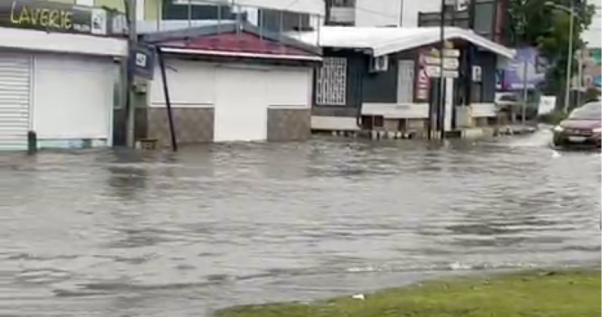     Fermeture temporaire du campus de Fouillole en raison du mauvais temps

