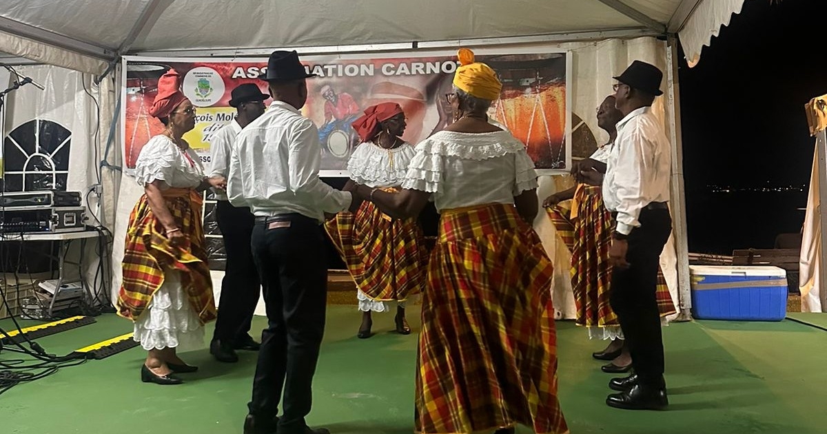     En hommage au tanbouyé Carnot, le ka a résonné au port de pêche de Goyave

