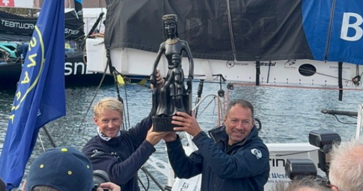     Une reproduction consacrée de la Vierge Noire de Rocamadour arrive en Martinique

