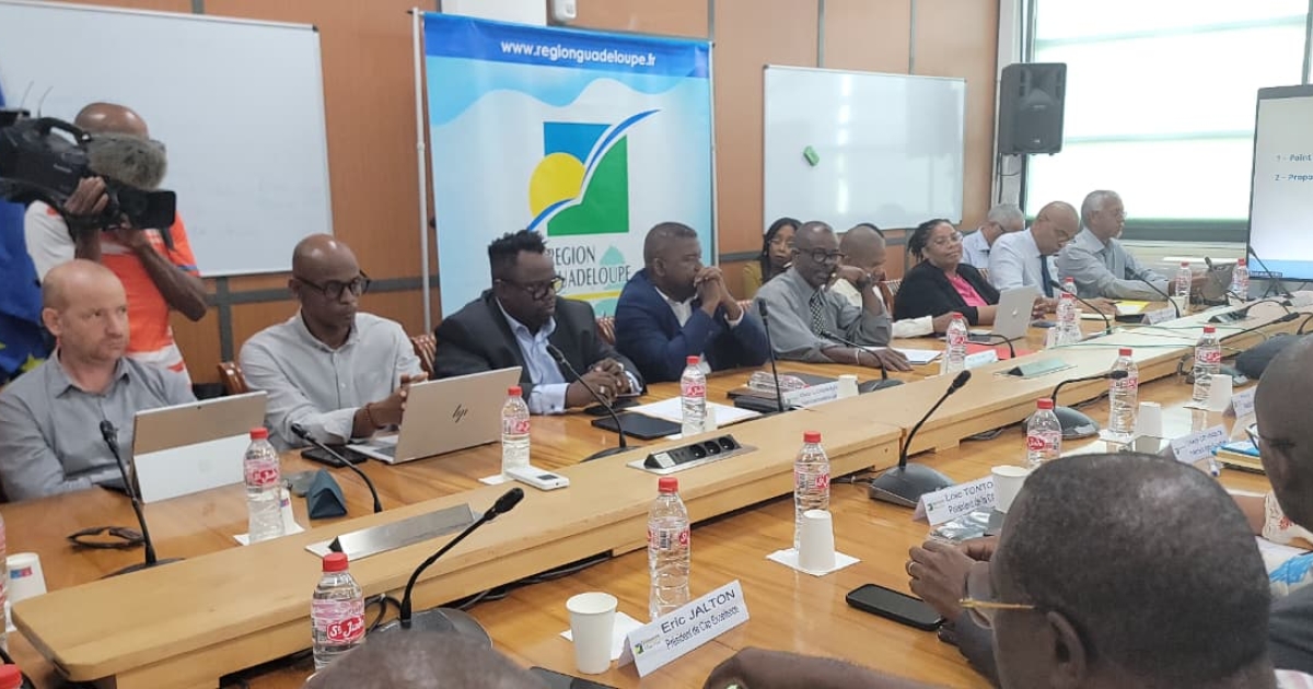     Le préfet demande une unité politique sur le dossier de l'eau

