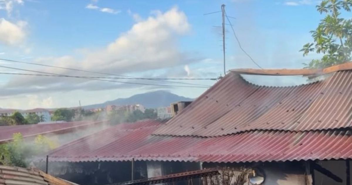     Une maison a pris feu à Fort-de-France

