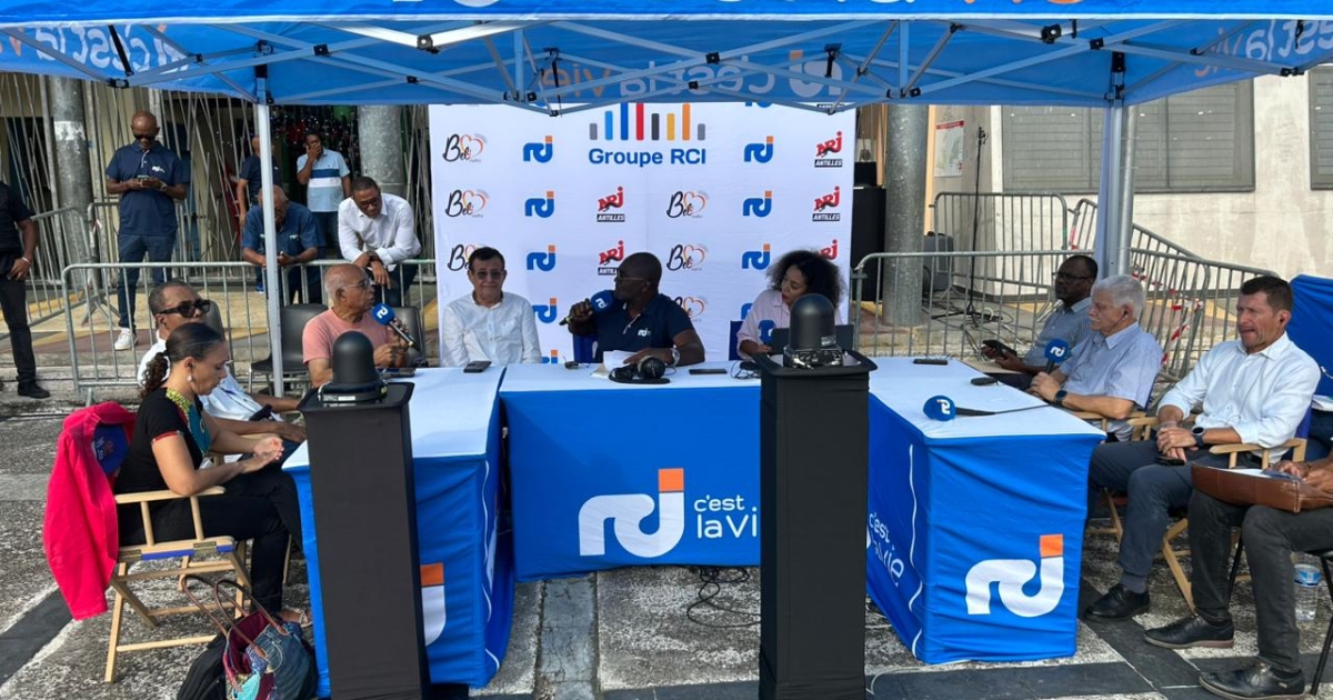     [Direct] Eau secours : suivez le Grand Pavé dans la mare consacré à la crise de l'eau en Guadeloupe

