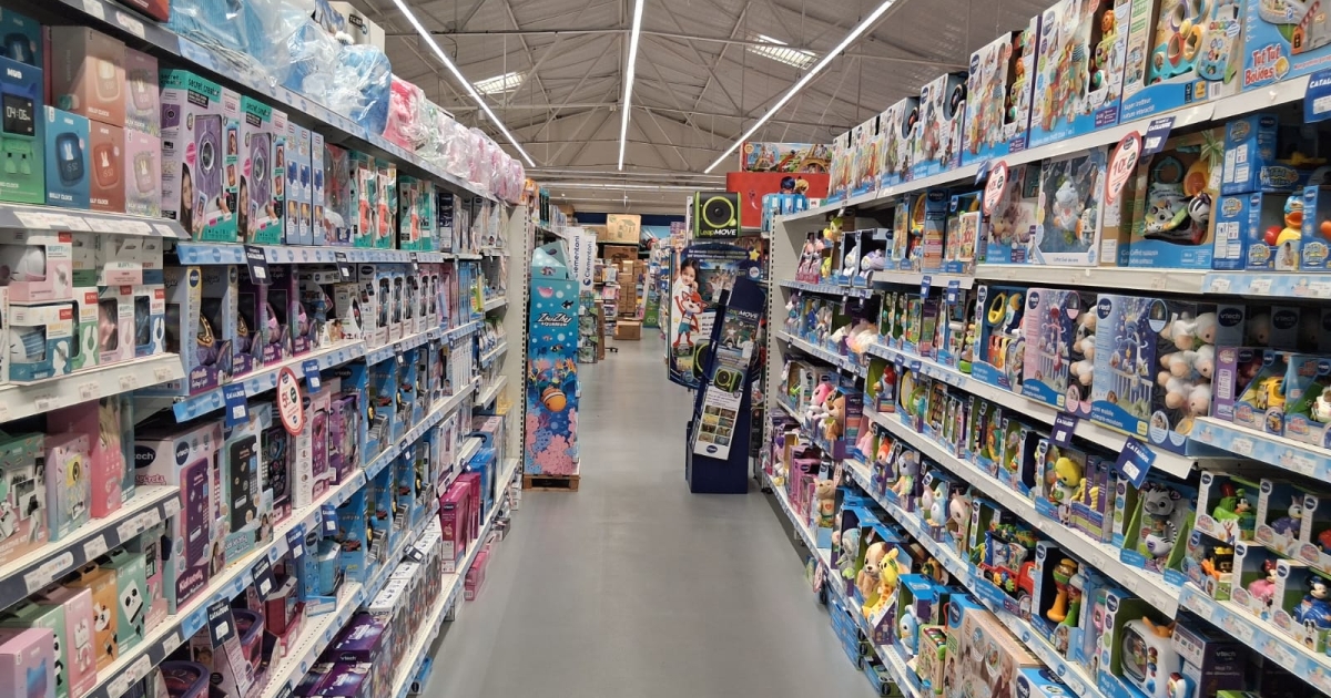     Face au prix croissant des jouets, les parents redoublent d'inventivité pour les cadeaux de noël

