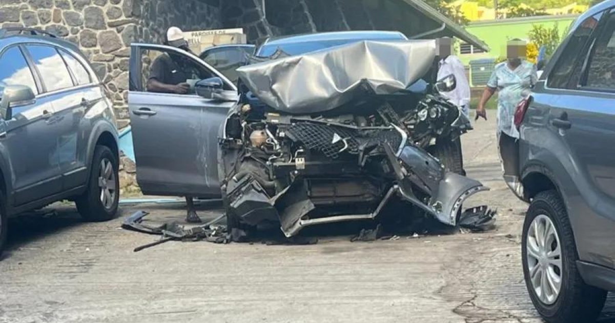     Victime d'un malaise au volant, Félix Ismain, le maire de Bellefontaine percute des piétons et une autre voiture

