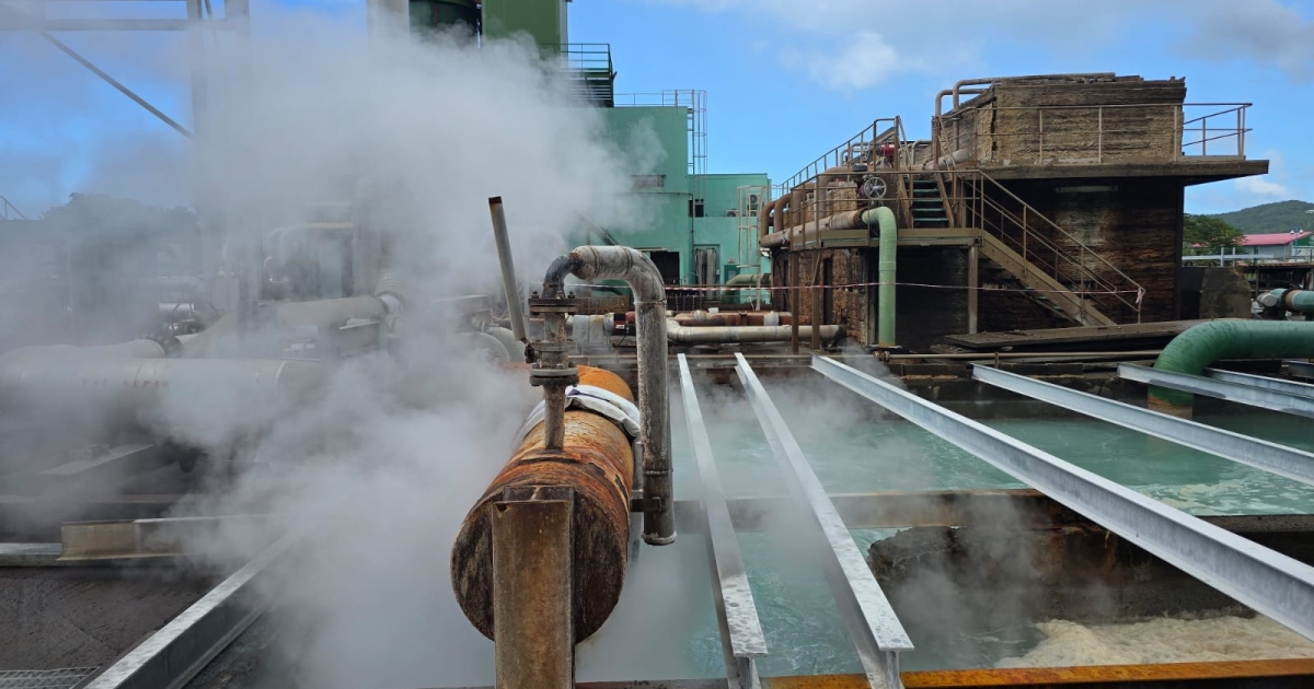     Prospection géothermique sous la Montagne Pelée, un potentiel énergétique qui questionne


