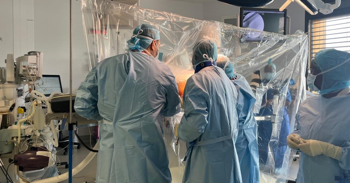     [VIDEO] Allongement d’un fémur : une technique innovante utilisée pour la première fois au CHUM

