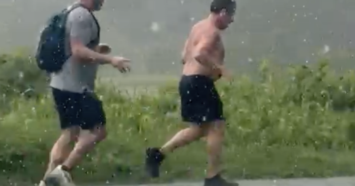     Séjour « évasion » de Sarkozy en Guadeloupe : Le Canard Enchaîné s'intéresse aux conditions de son hébergement

