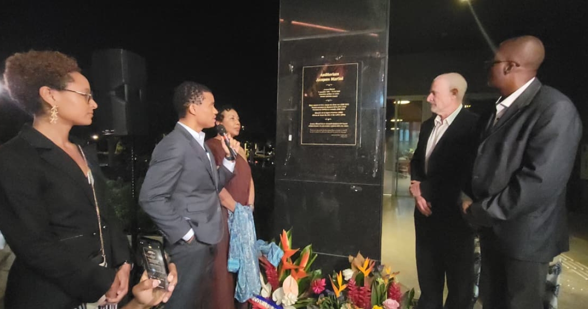     Hommage à Jacques Martial au Mémorial ACTe, l’auditorium porte désormais son nom


