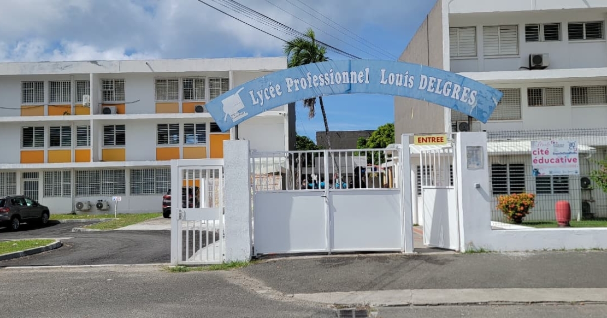     Agression au lycée du Moule : le SNETAA alerte sur les violences à répétition contre les enseignants

