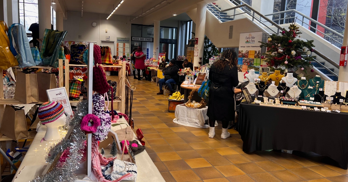     [EN IMAGES] Première édition du Marché de Noël des Outre-mer à Saint-Denis

