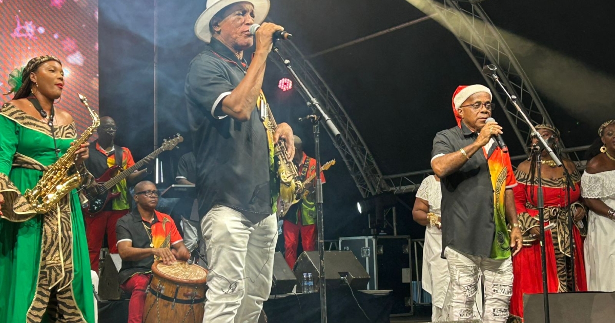     Immense ferveur populaire pour le dernier Chanté Noël  RCI

