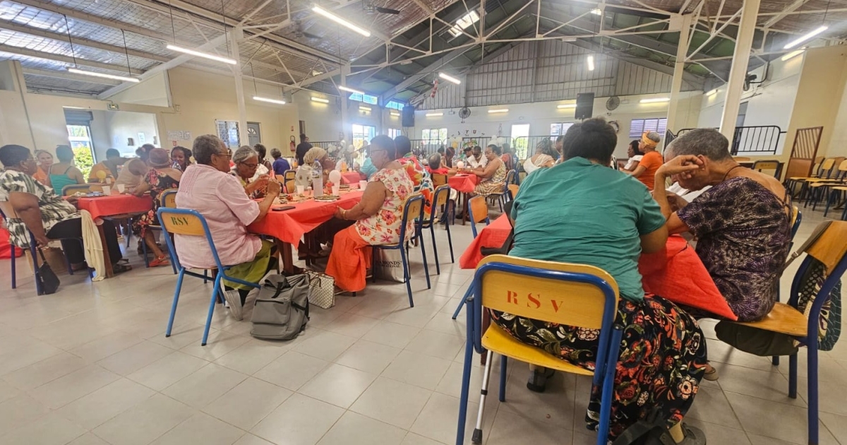     L'association Les Petits Frères des Pauvres organise un repas solidaire pour une centaine d’aînés au Vauclin

