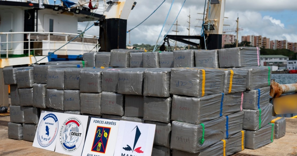     La saisie de 4 tonnes de cocaïne sur un navire de pêche aux Antilles mène au démantèlement d'un réseau criminel en Europe


