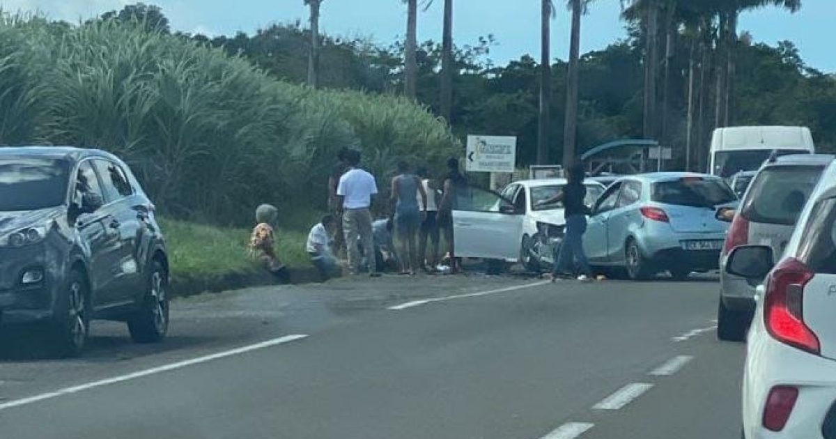     Accident aux Trois-Îlets : 5 blessés légers hospitalisés au CHUM

