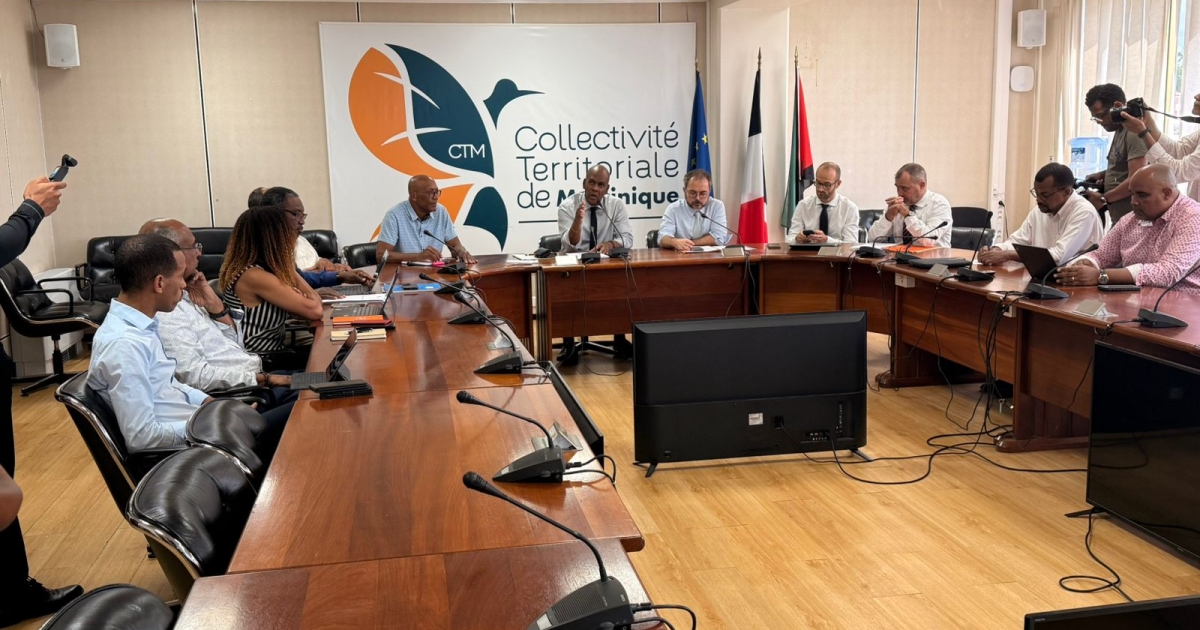     Crise des sargasses au Robert : plusieurs réunions techniques, une rencontre prévue, des barrages levés mais réinstallés ce vendredi matin

