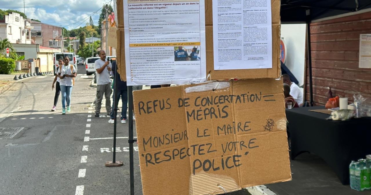     Les Abymes : le mouvement de grève des policiers municipaux se poursuit

