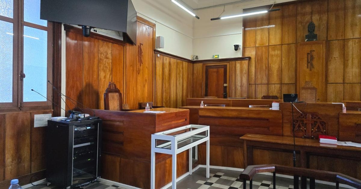     Le procès des trois trafiquants de tabac dominiquais renvoyé au 24 février au Tribunal judiciaire de Basse-Terre

