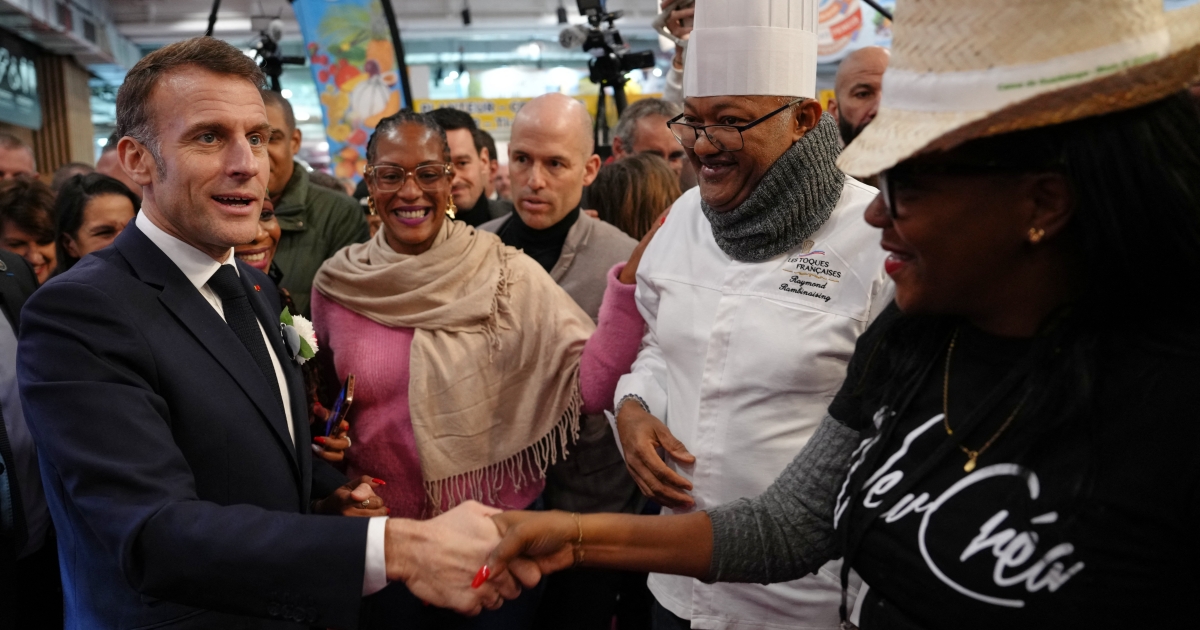     Biguine et autonomie alimentaire en Outre-mer : les mots d'Emmanuel Macron au Salon de l'Agriculture 2026

