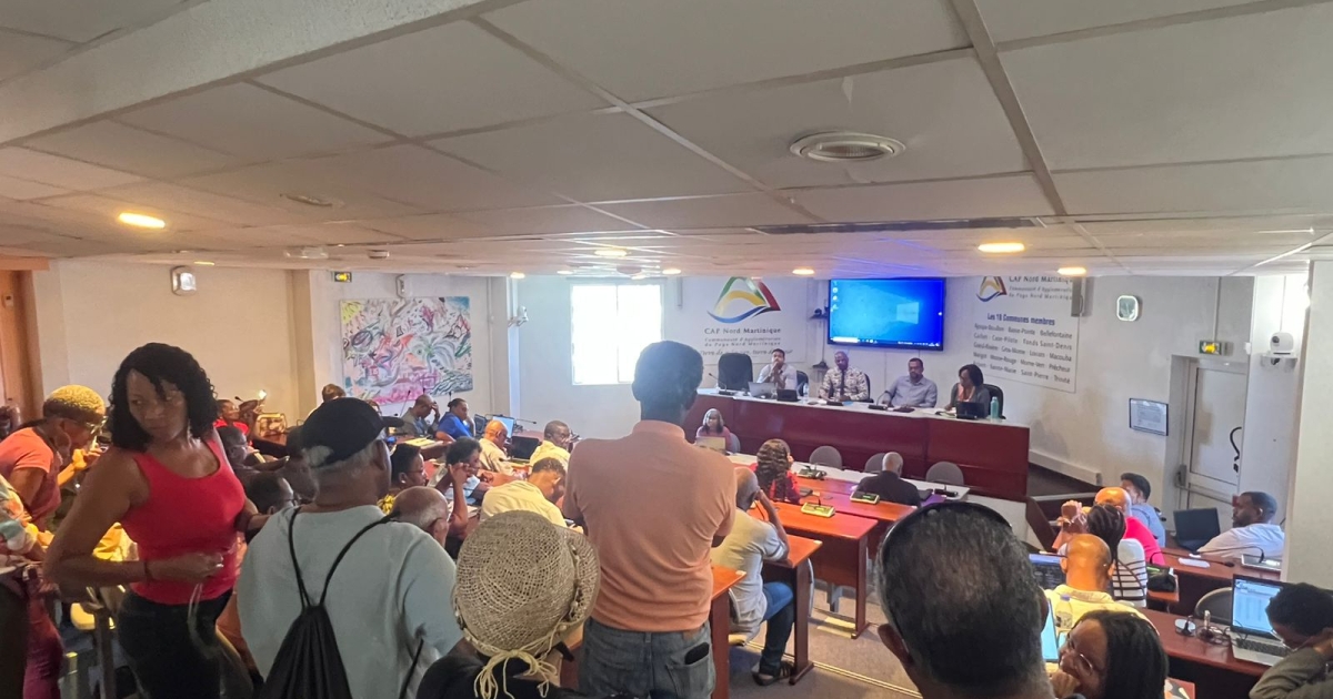     Le collectif "Dlo li no" interpelle Cap Nord et la Saur après des facturations d'eau jugées anormales

