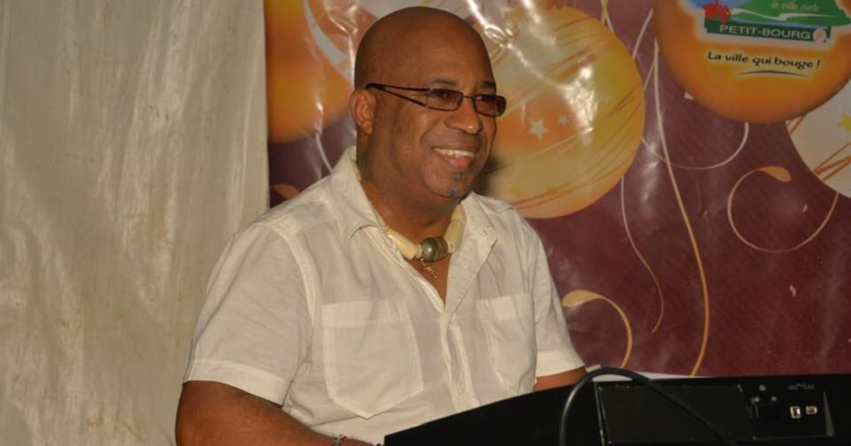     L’artiste guadeloupéen Thierry Benoit décède à l’âge de 62 ans

