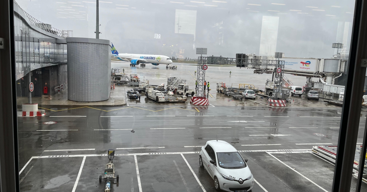     Un contrôle anti-stupéfiant de grande envergure sur un avion en provenance de Martinique à Orly

