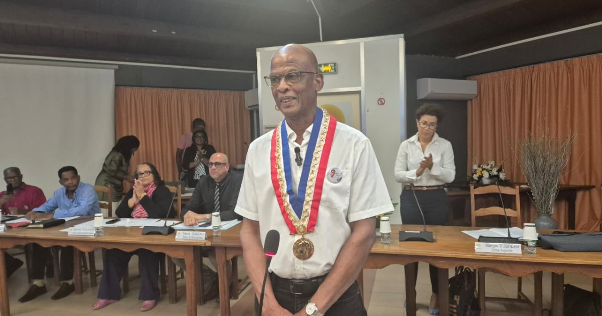     Joël Domergue élu maire du François par le conseil municipal, 12 jours après le décès soudain de Samuel Tavernier

