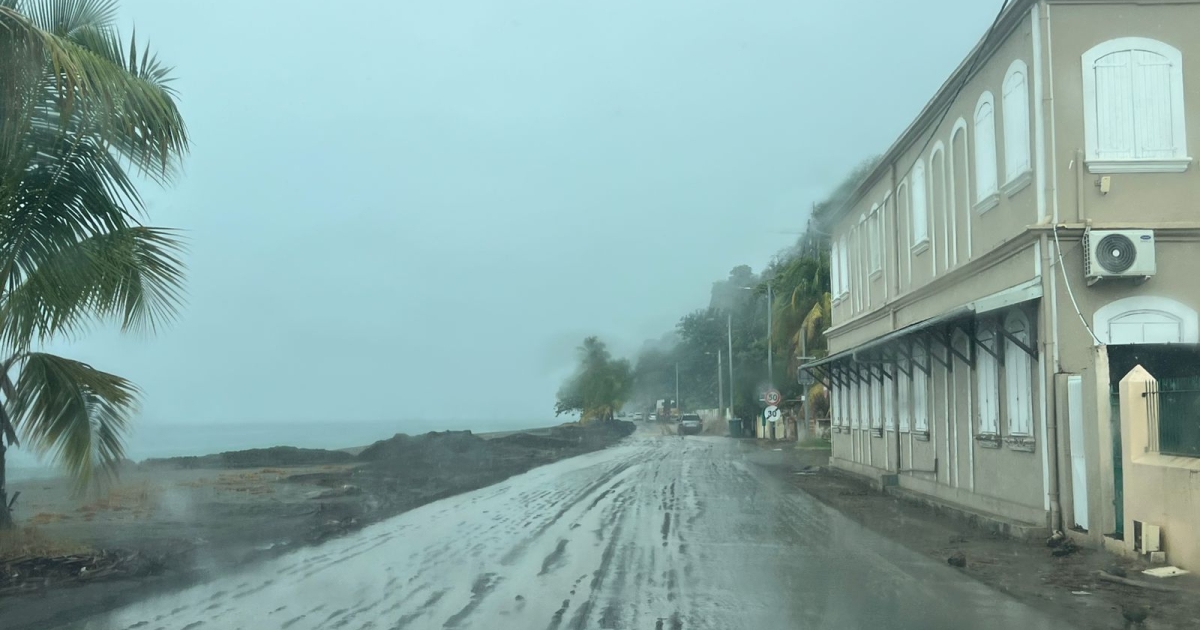     Intempéries : la CTM renforce la sécurité sur la RN2 au Carbet, face à la houle et aux fortes pluies

