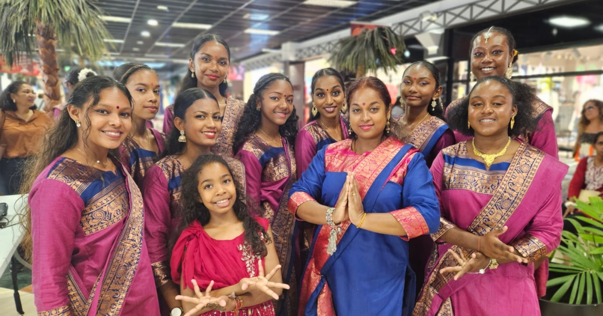     Origin, la mémoire en mouvement : le spectacle de la troupe Shakti au Grand Carbet

