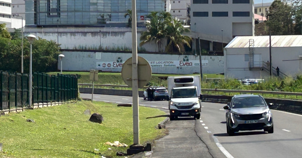     Fort-de-France : un choc frontal causé par un conducteur à contresens sur la RN9

