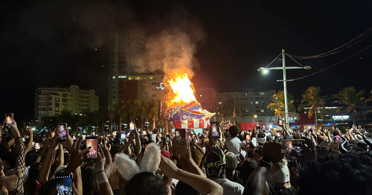     [En images] Carnaval 2026 : BIAB n'est plus, Vaval a été incinéré sur le front de mer de Fort-de-France

