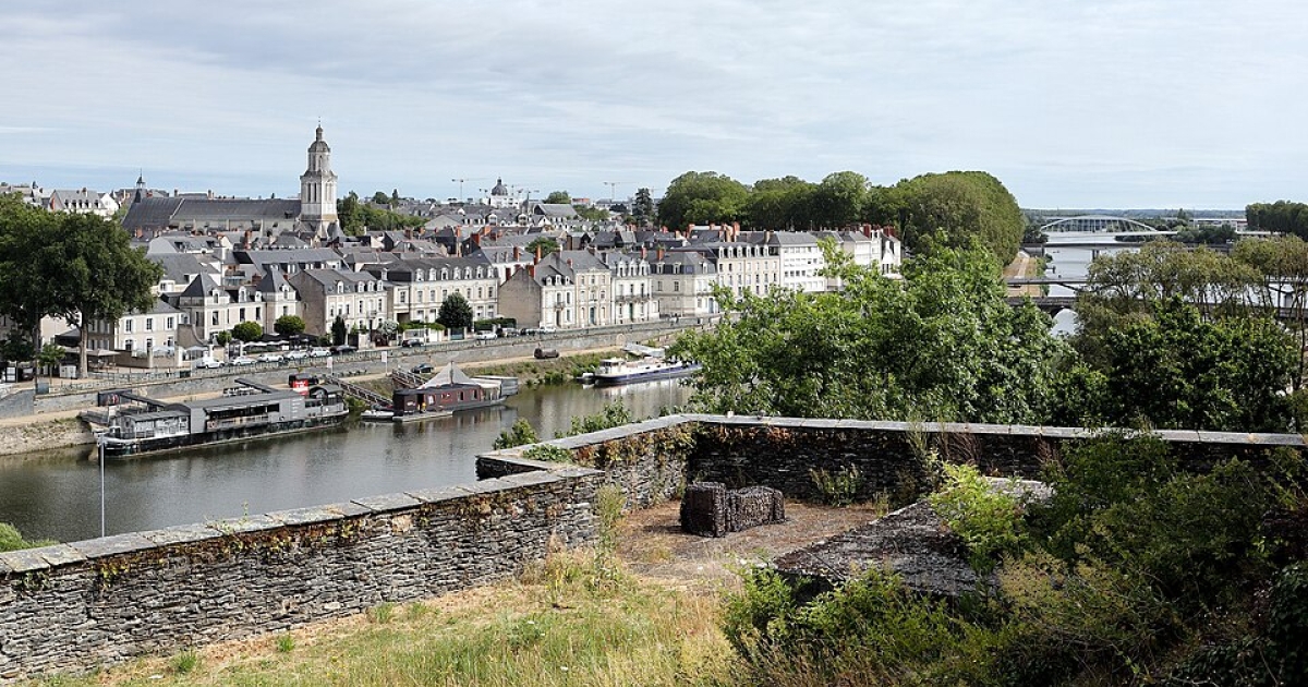     Angers : un Guadeloupéen jugé pour avoir tué son propre ami

