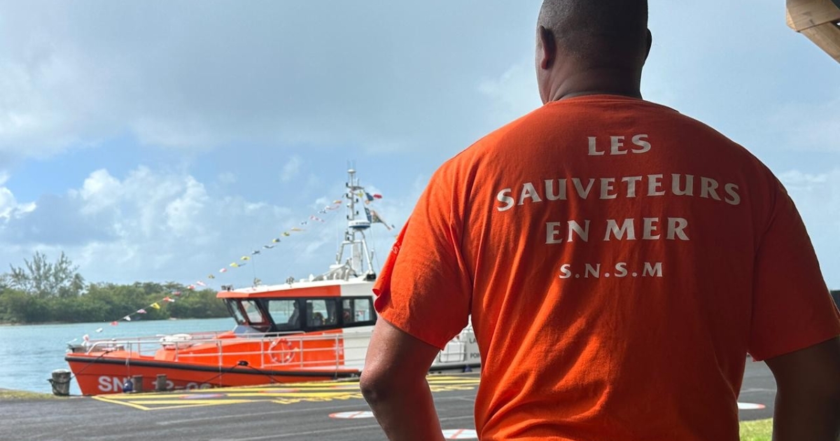     Les sauveteurs en mer de Guadeloupe ont béni leur nouvelle embarcation

