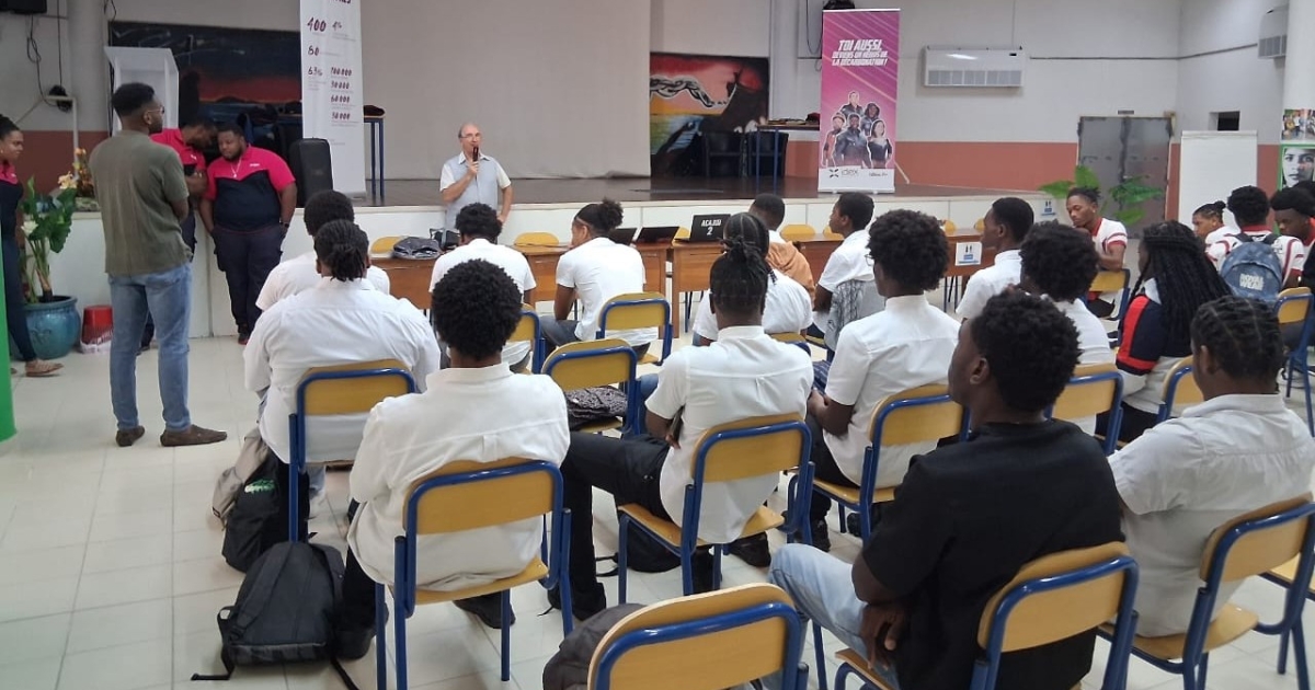     Le “School Tour” d’IDEX fait étape en Martinique pour sensibiliser les jeunes aux métiers de l’énergie

