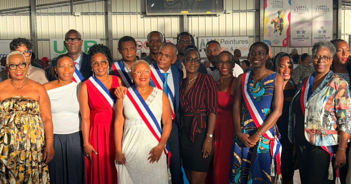     Félix Mérine officiellement investi maire du Robert

