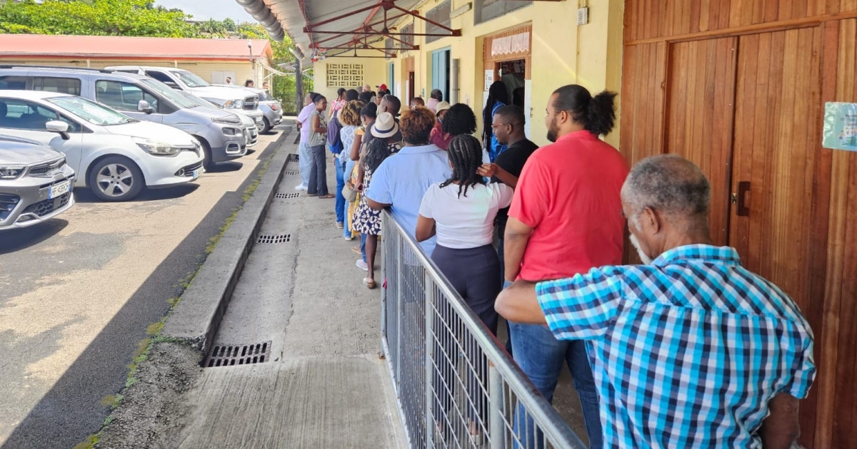     [⭕Direct🗳️] Municipales 2026 : la participation en baisse à midi en Martinique, suivez le scrutin

