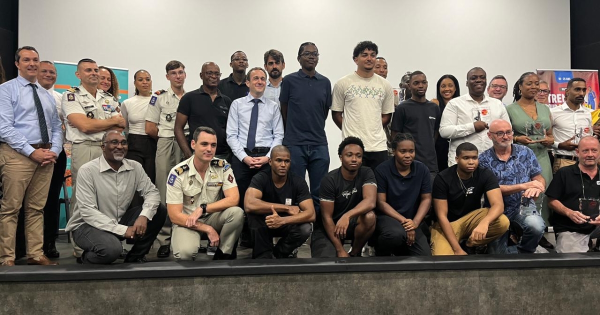     Tremplin pour l’emploi : sept jeunes guadeloupéens ont signé leur premier CDI dans les filiales du groupe GBH 

