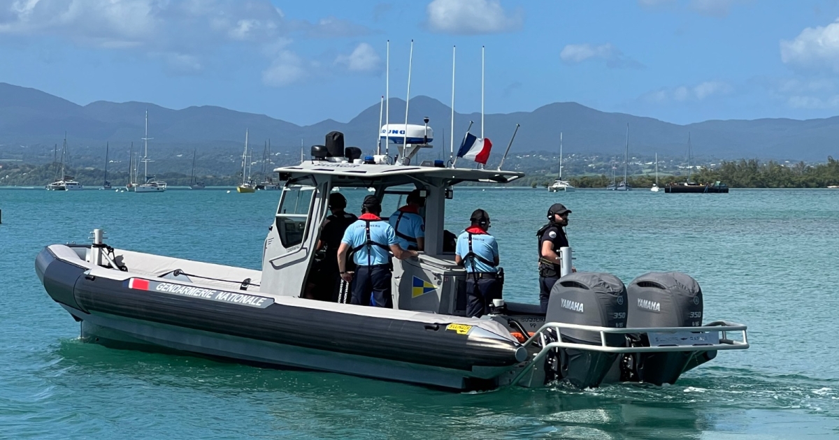     Déplacement du Préfet à Sainte-Anne : l'État officialise la nouvelle brigade nautique de Gourbeyre

