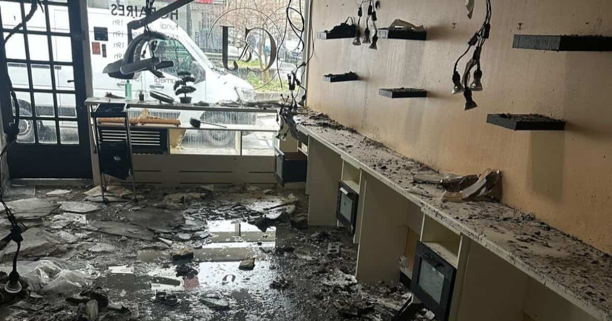     Le salon de coiffure d’un jeune guadeloupéen détruit par les flammes à Saint-Denis

