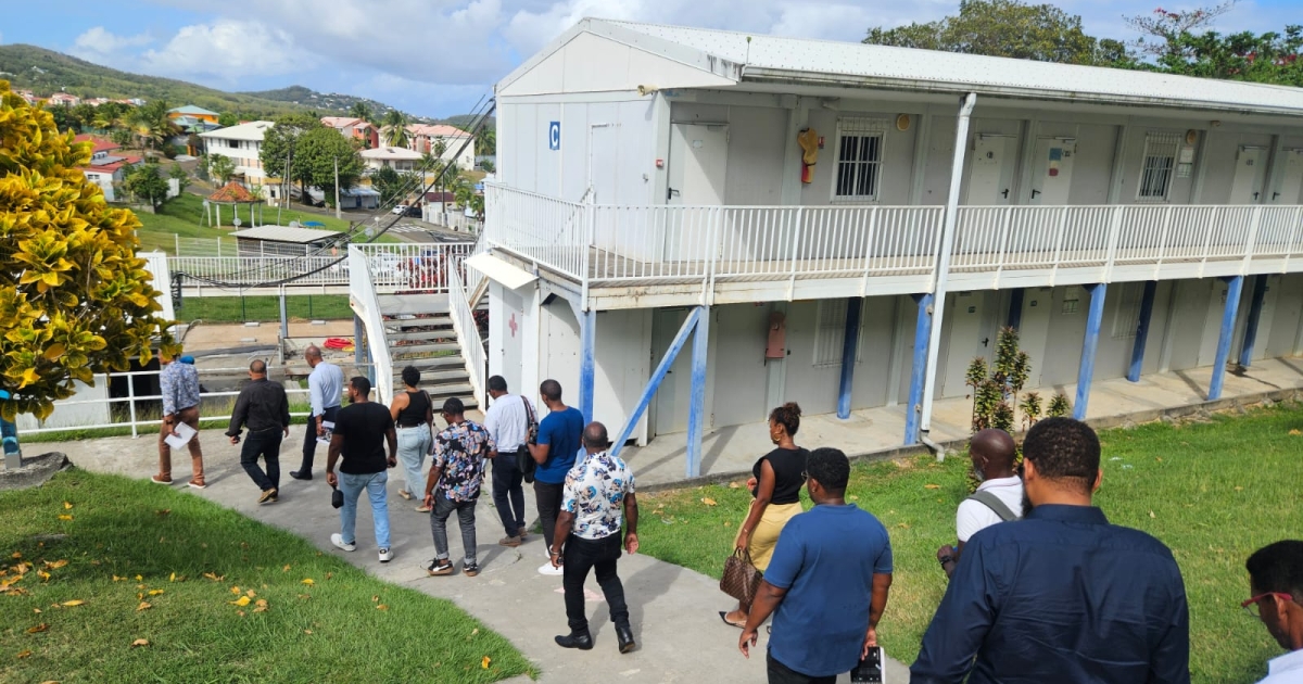     Sargasses au Robert : le collège Paul Symphor se prépare à accueillir les effectifs de Robert 3

