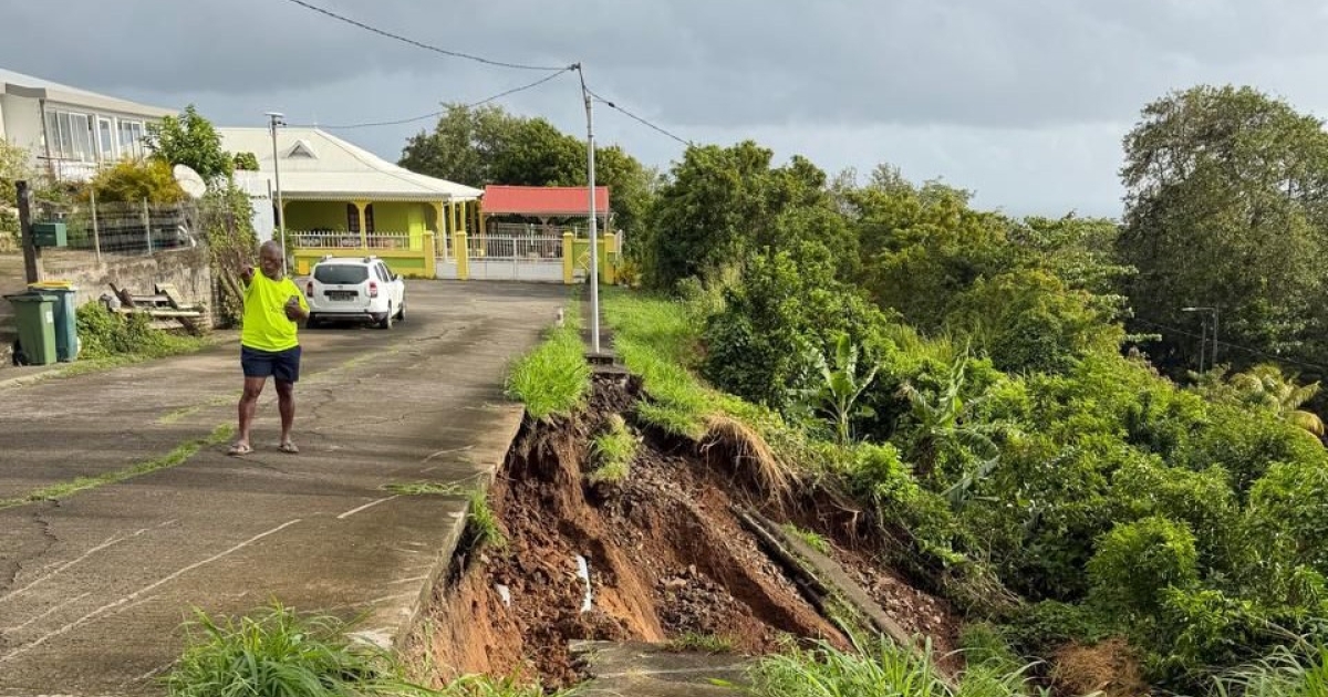     Le Marigot : la commune face aux glissements de terrain après les pluies diluviennes ce mercredi

