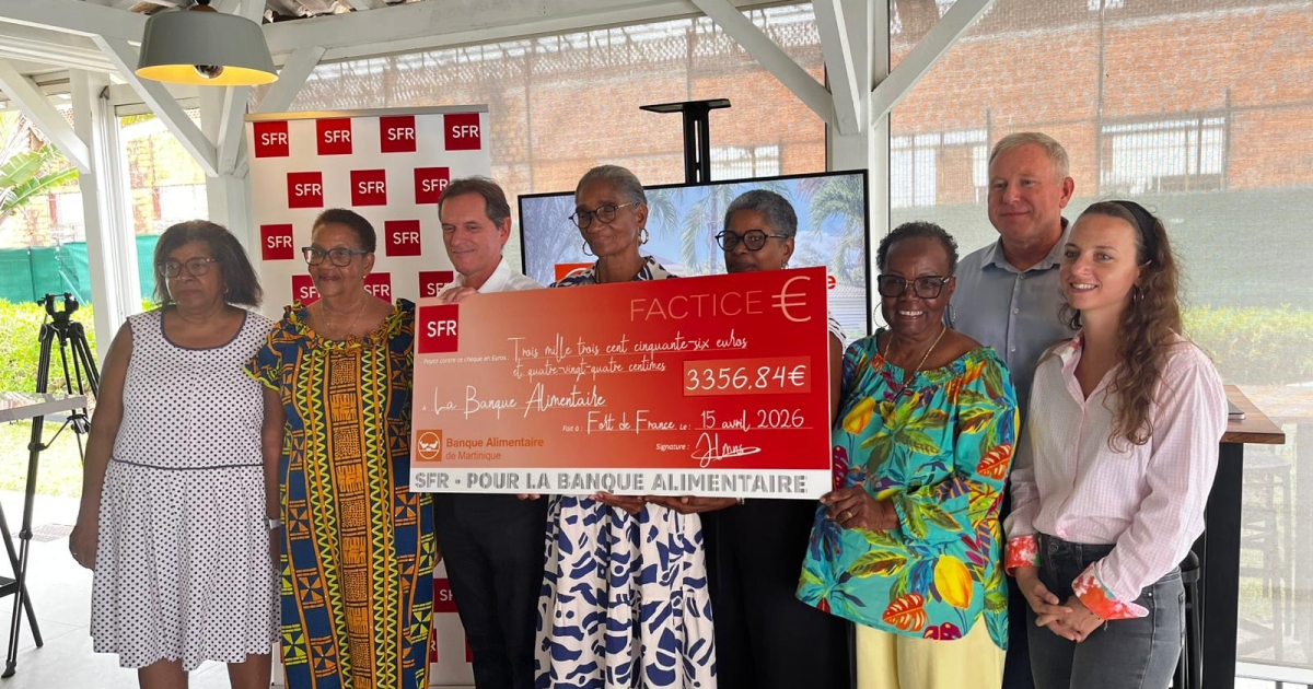     SFR Caraïbe et Regidom remettent plus de 3 300 euros à la Banque alimentaire de Martinique

