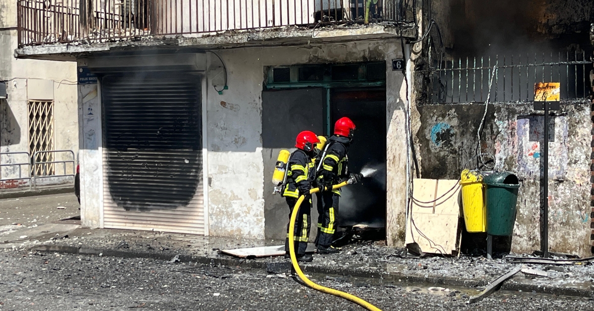 Violent incendie dans un immeuble à Fort-de-France face à la préfecture :
