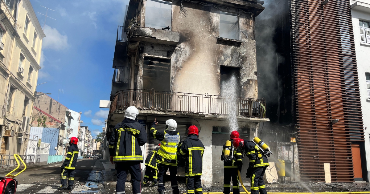     Incendie de la rue Félix Eboué à Fort-de-France : la Ville accélère désormais la fermeture des squats

