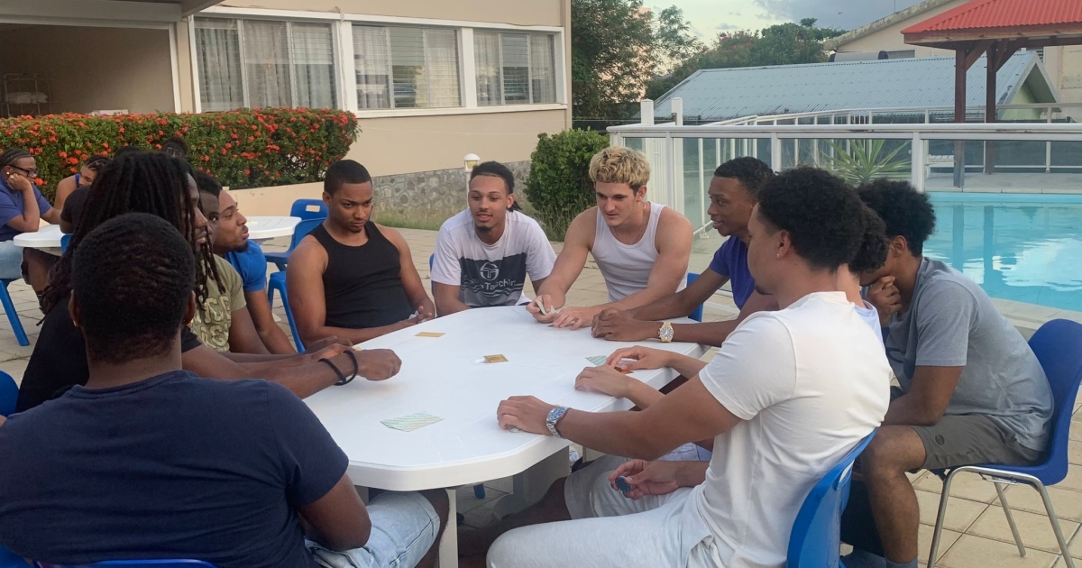     Concours des grandes écoles : les étudiants de prépa confinés à Schoelcher pour éviter les fuites

